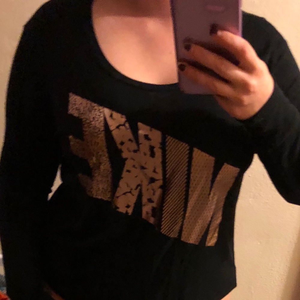 Nike long sleeve shirt  size small